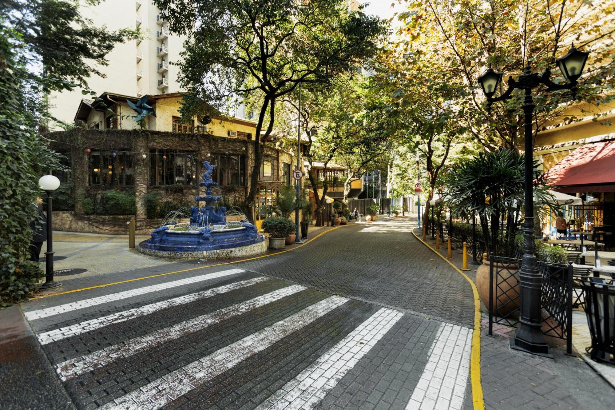 Akile Avanhandava * São Paulo